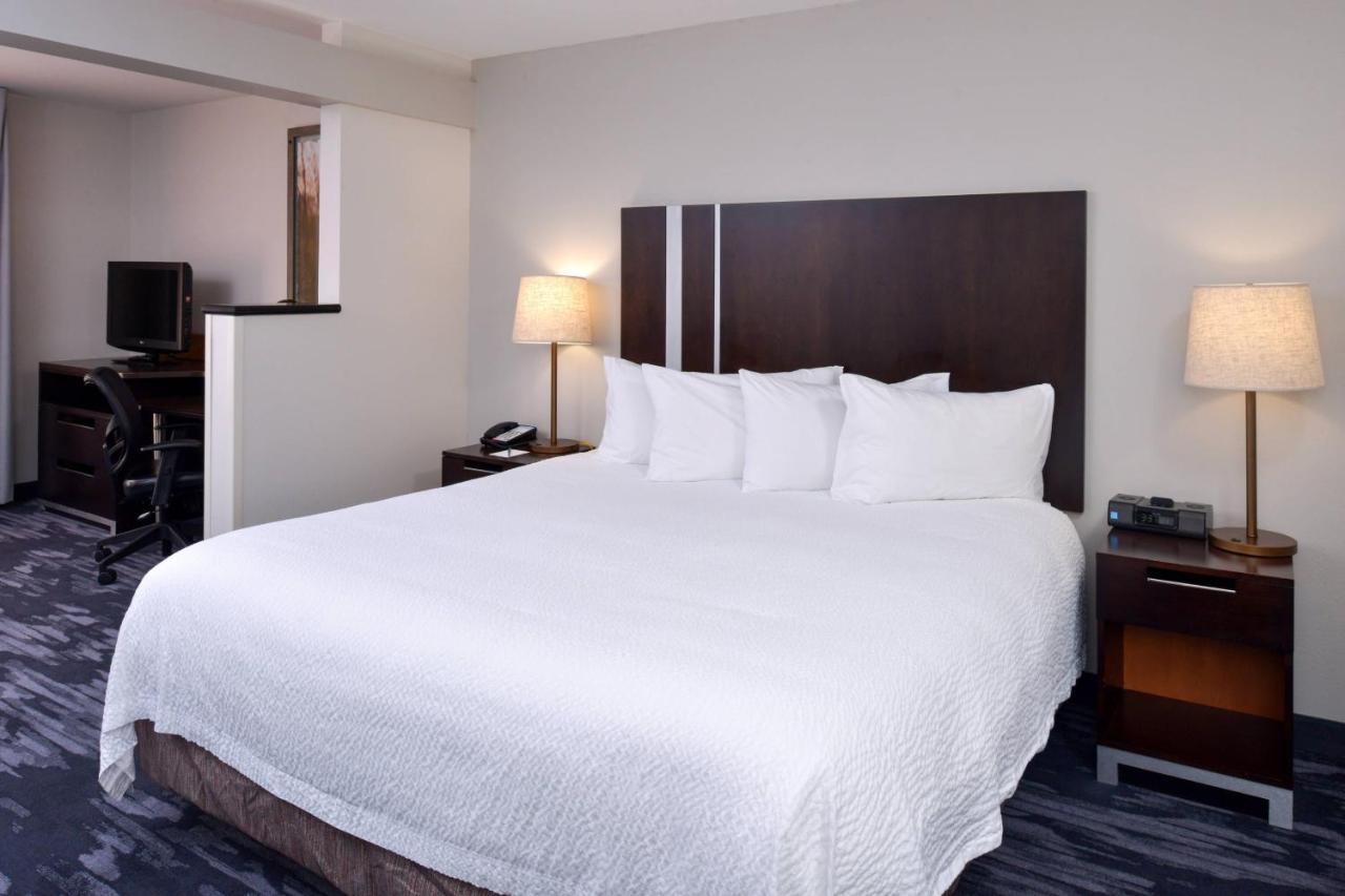 Fairfield & By Marriott Hotel Cedar Rapids