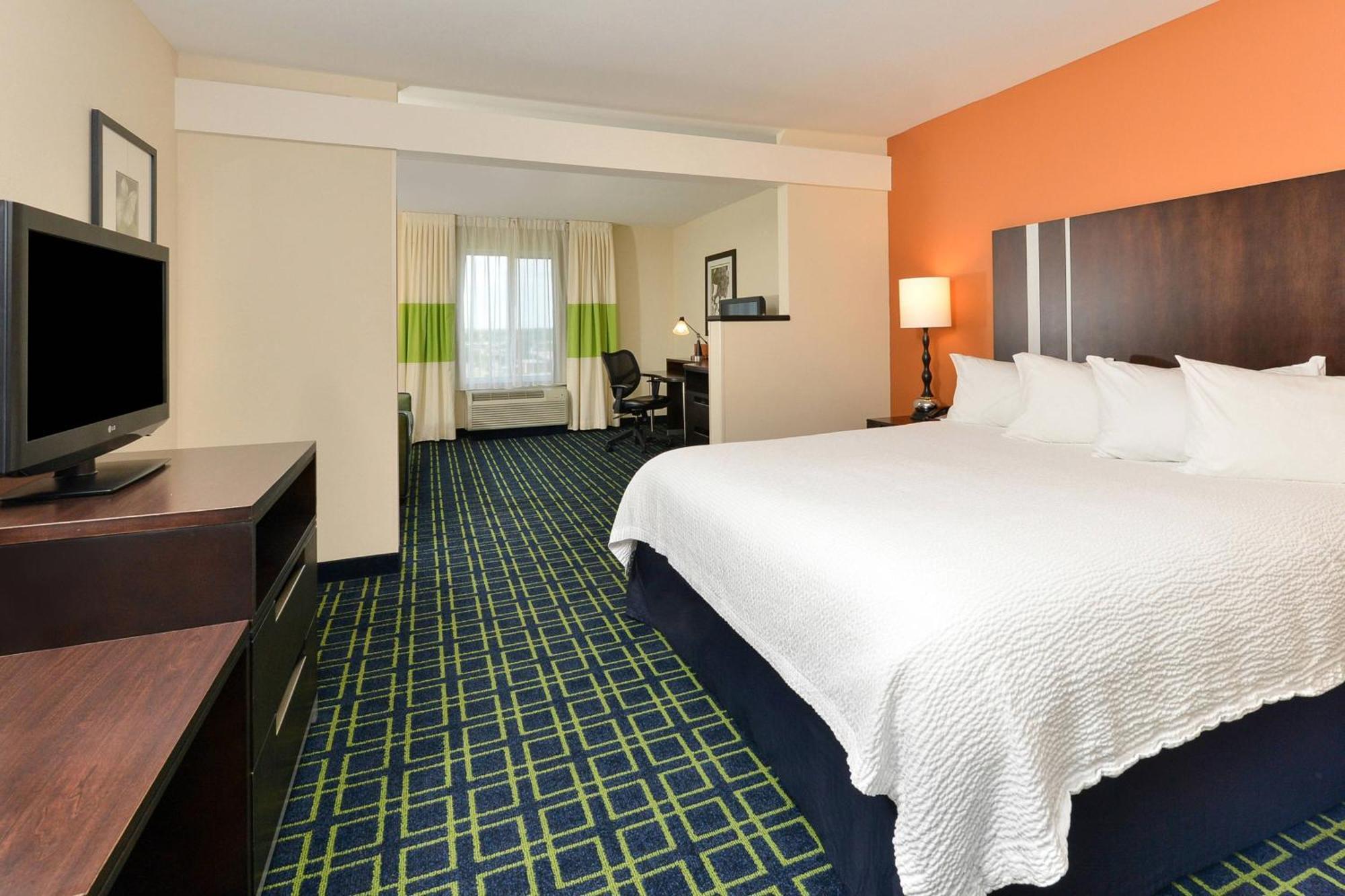 Hotel Fairfield & By Marriott Cedar Rapids